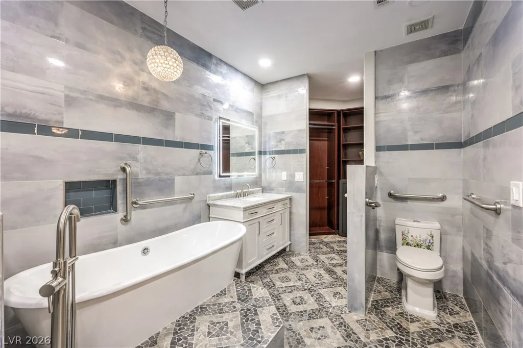 800 Royal Elm, Las Vegas, NV 89144