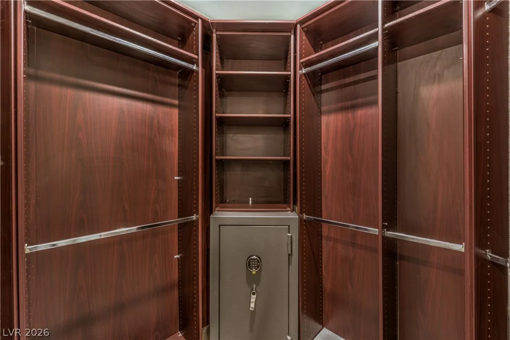 800 Royal Elm, Las Vegas, NV 89144