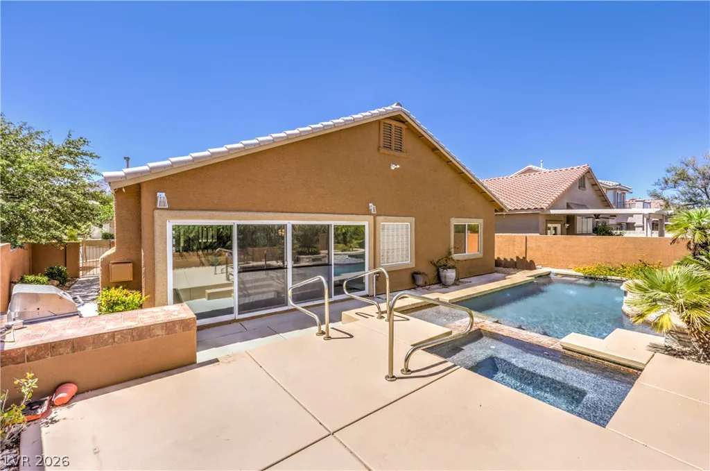 800 Royal Elm, Las Vegas, NV 89144