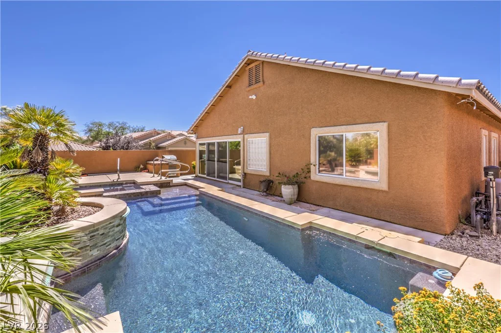 800 Royal Elm, Las Vegas, NV 89144