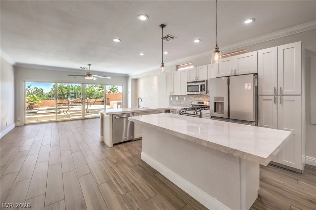 800 Royal Elm, Las Vegas, NV 89144