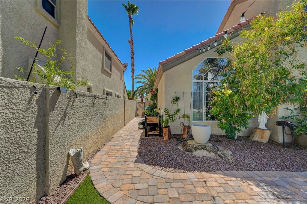 5260 Drifting Dunes, Las Vegas, NV 89149