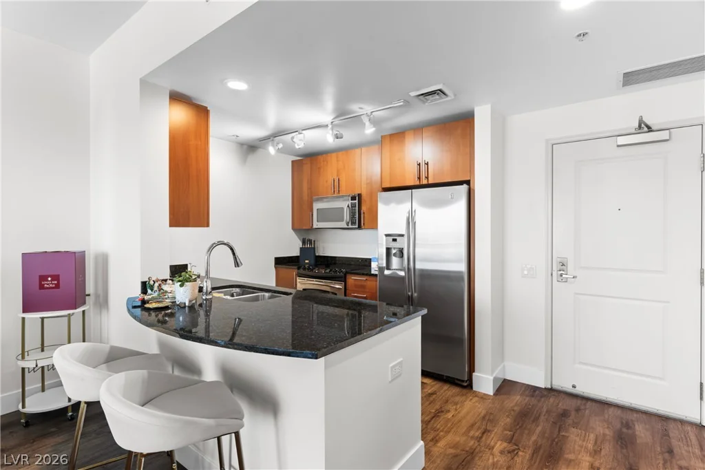 200 Sahara, Las Vegas, NV 89102