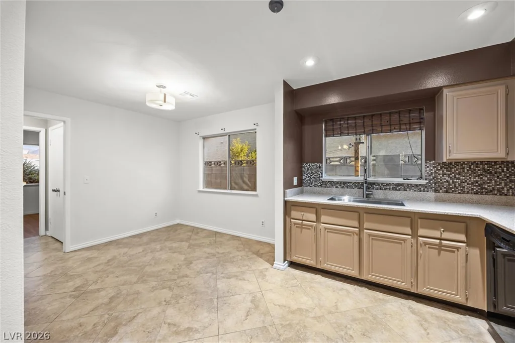 6637 Coastal Breeze, Las Vegas, NV 89108