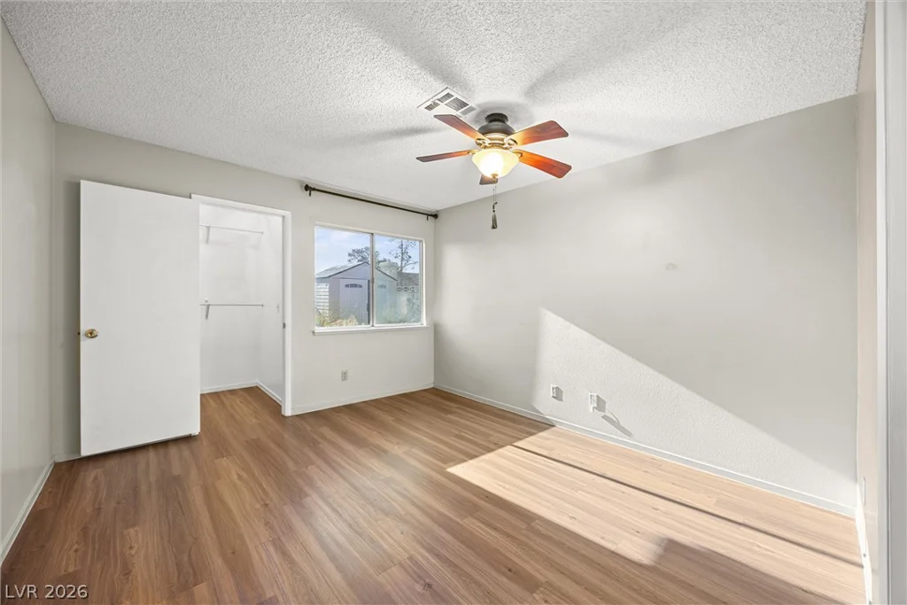 6637 Coastal Breeze, Las Vegas, NV 89108