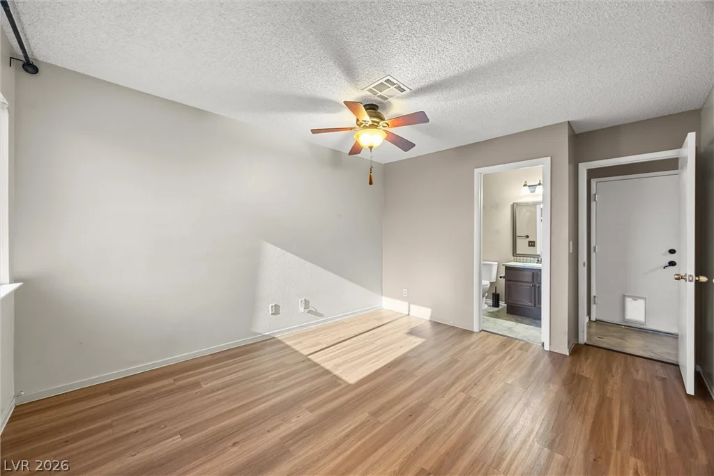 6637 Coastal Breeze, Las Vegas, NV 89108