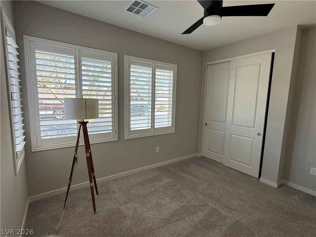 6727 Traveling Palmer, North Las Vegas, NV 89086