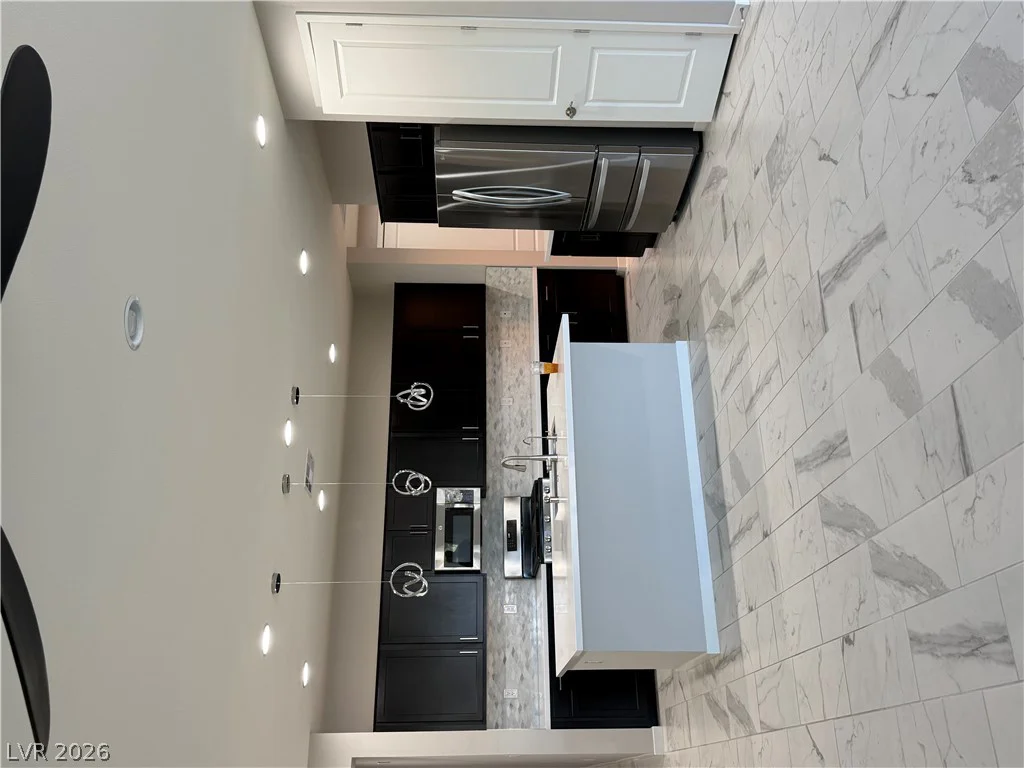 6727 Traveling Palmer, North Las Vegas, NV 89086