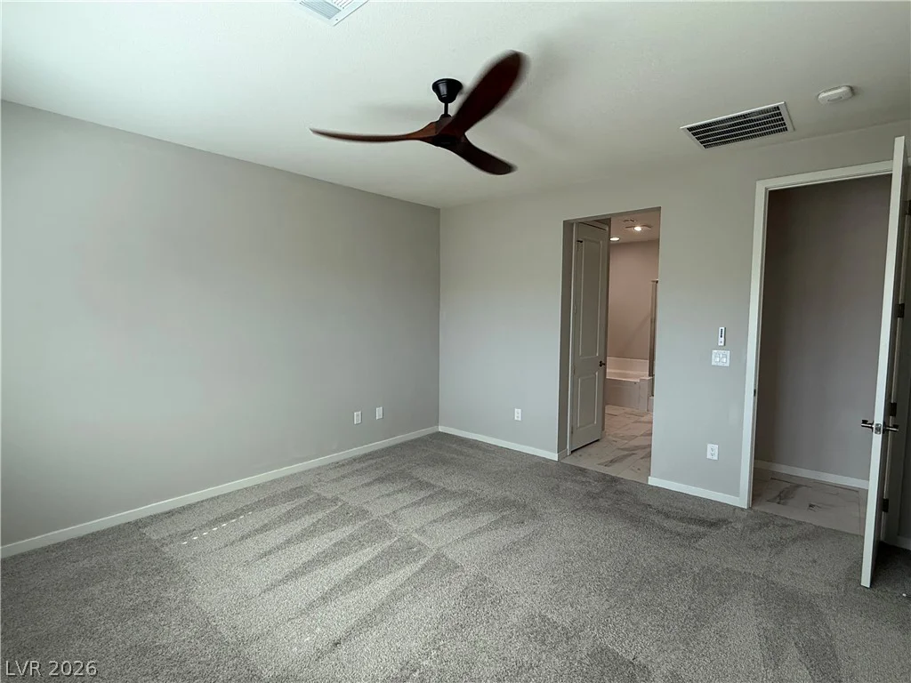 6727 Traveling Palmer, North Las Vegas, NV 89086