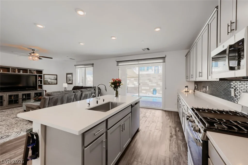 864 Aurelie Ridge, Henderson, NV 89011