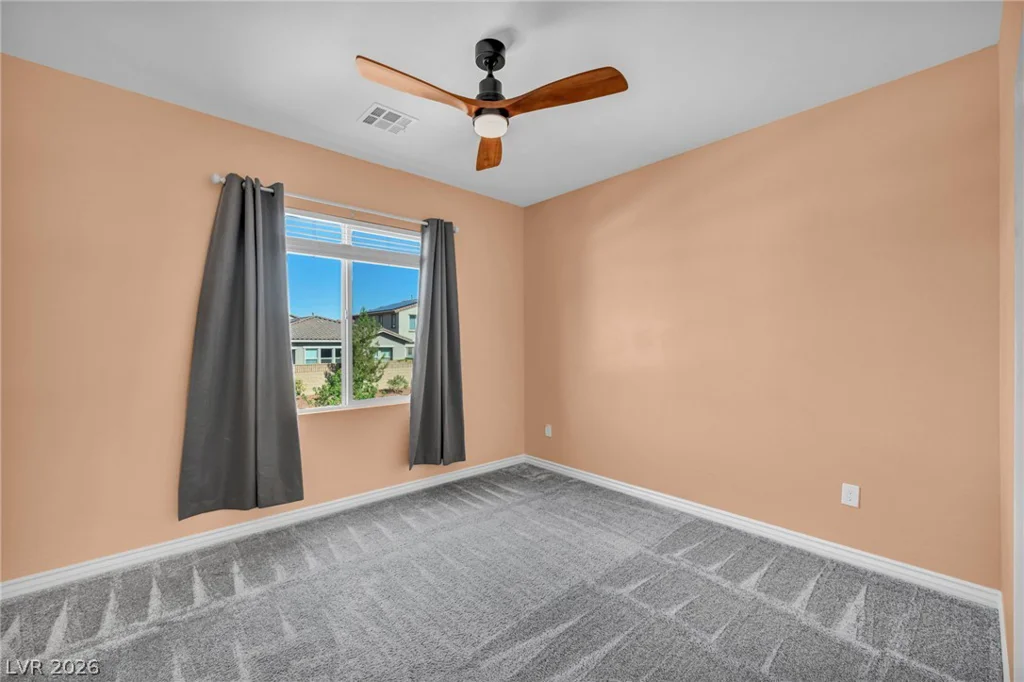8843 Roadrunner Ravine, Las Vegas, NV 89166
