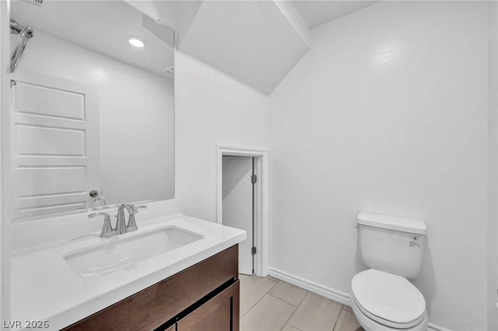 8843 Roadrunner Ravine, Las Vegas, NV 89166