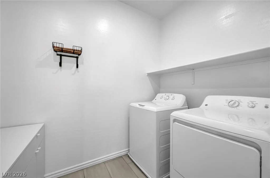 8843 Roadrunner Ravine, Las Vegas, NV 89166