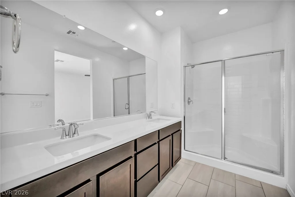 8843 Roadrunner Ravine, Las Vegas, NV 89166