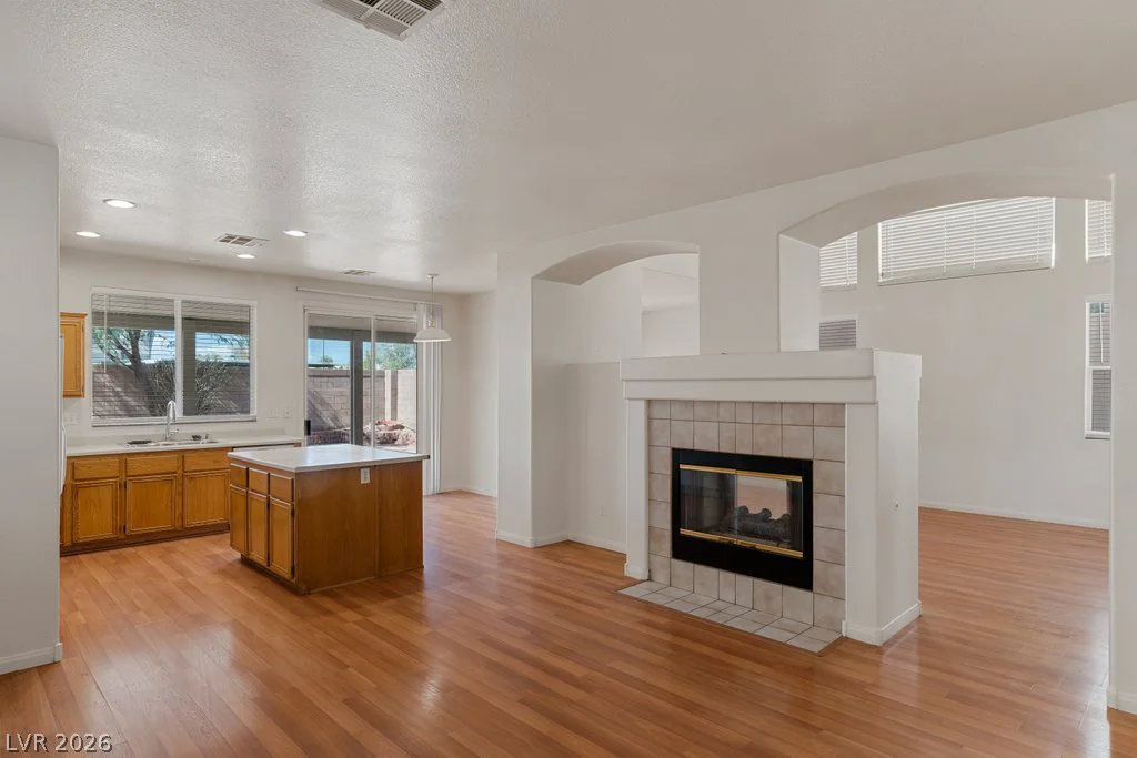 8818 Sierra Linda, Las Vegas, NV 89147