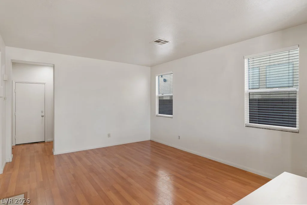 8818 Sierra Linda, Las Vegas, NV 89147