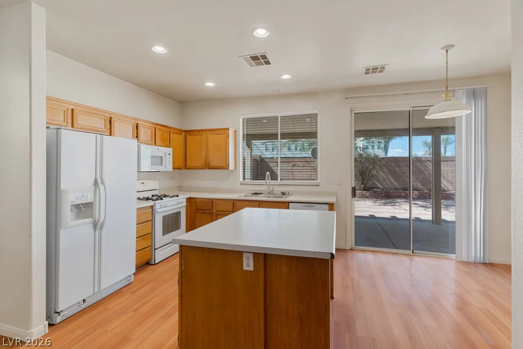 8818 Sierra Linda, Las Vegas, NV 89147