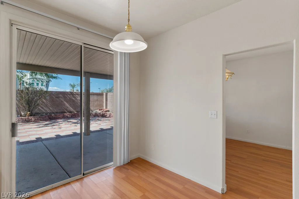 8818 Sierra Linda, Las Vegas, NV 89147