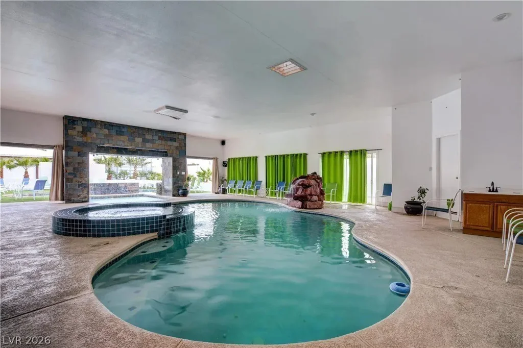 2720 Quail, Las Vegas, NV 89120
