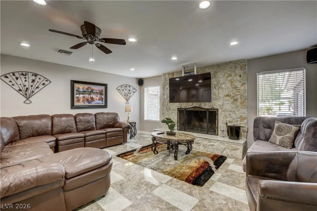 2720 Quail, Las Vegas, NV 89120