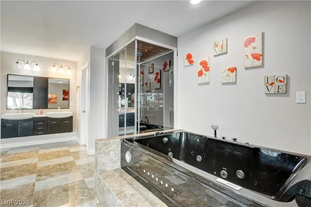 2720 Quail, Las Vegas, NV 89120
