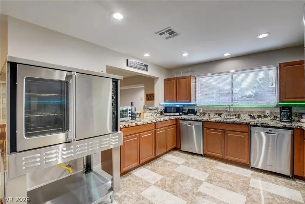 2720 Quail, Las Vegas, NV 89120