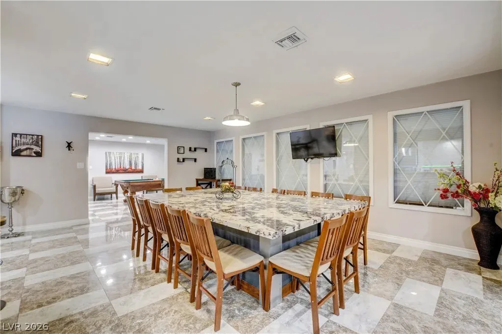 2720 Quail, Las Vegas, NV 89120