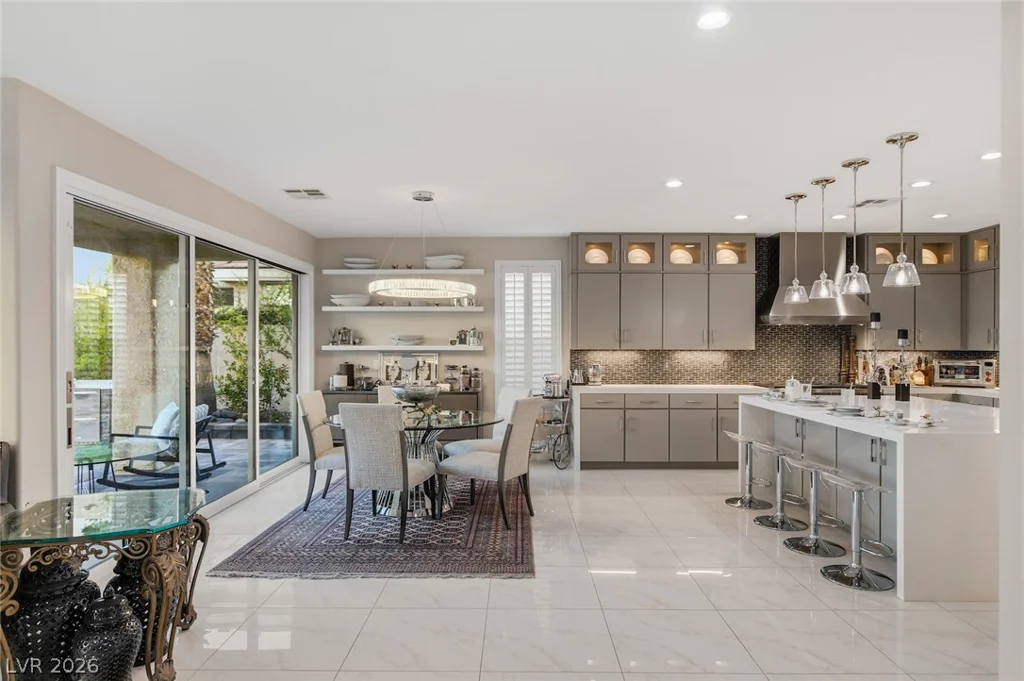 10721 Capesthorne, Las Vegas, NV 89135