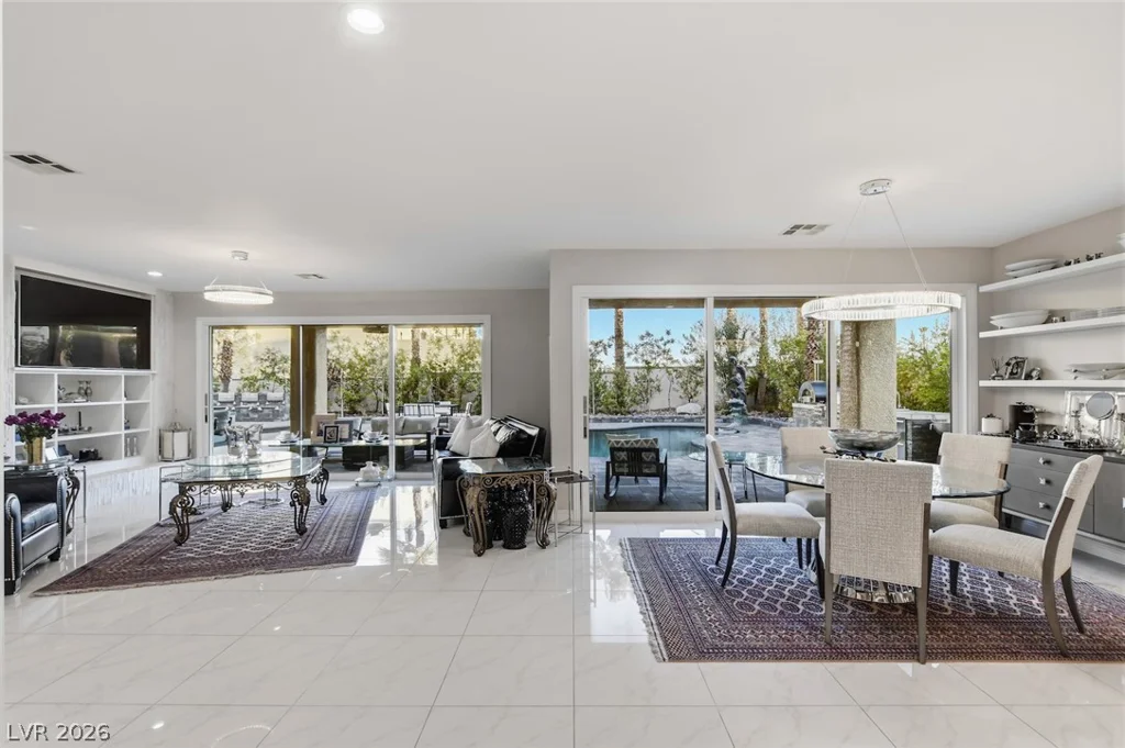 10721 Capesthorne, Las Vegas, NV 89135