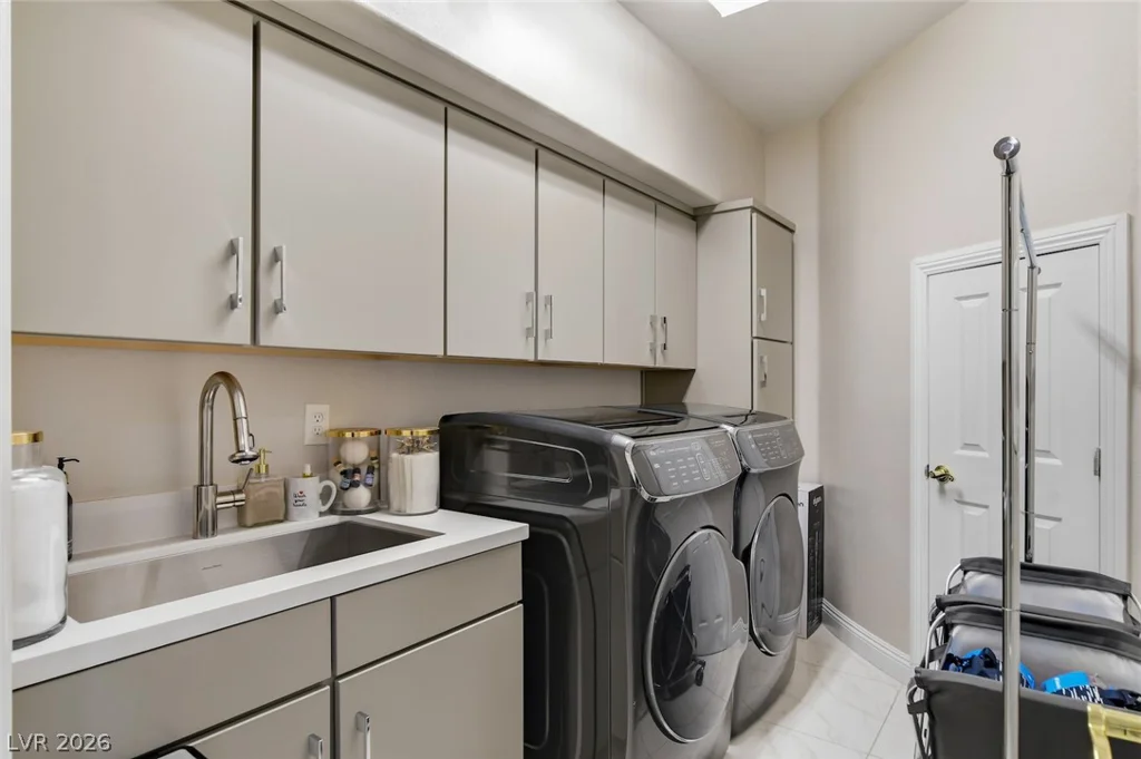 10721 Capesthorne, Las Vegas, NV 89135
