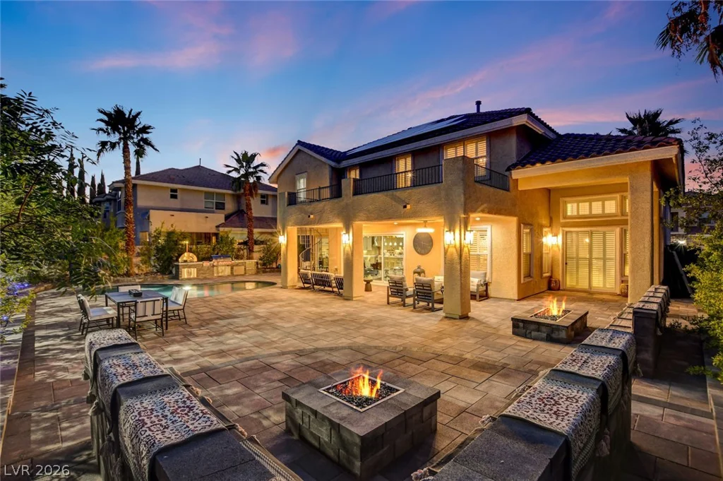 10721 Capesthorne, Las Vegas, NV 89135
