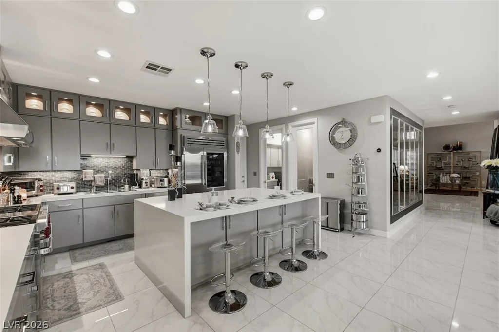 10721 Capesthorne, Las Vegas, NV 89135