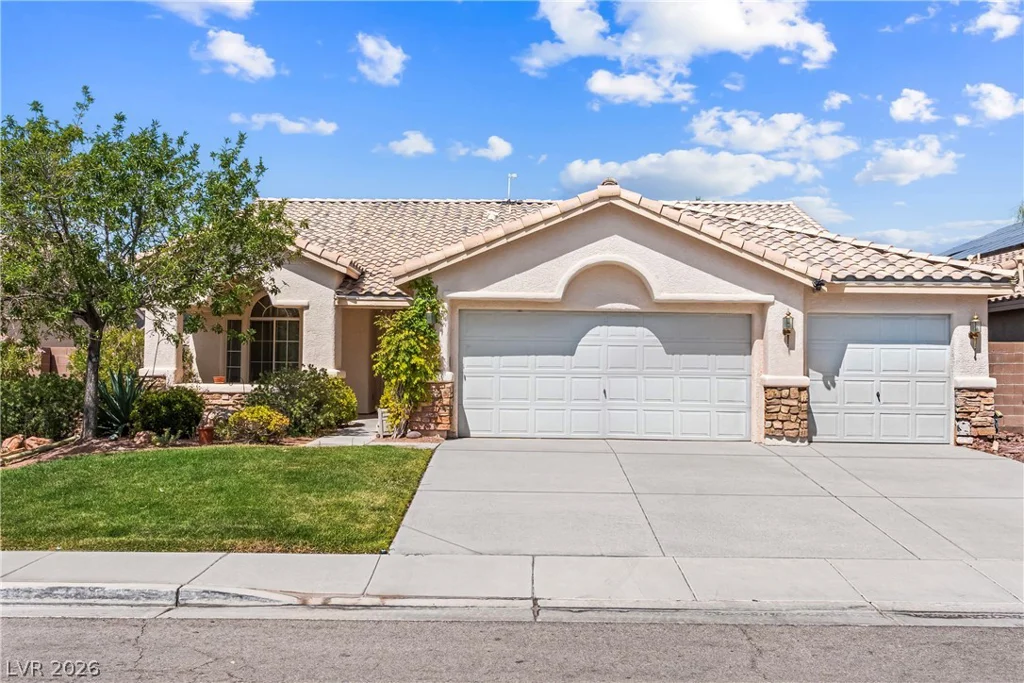 8739 Running Waters, Las Vegas, NV 89123