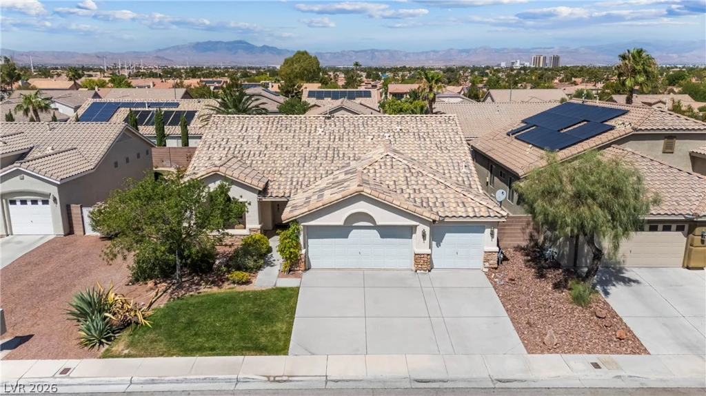 8739 Running Waters, Las Vegas, NV 89123