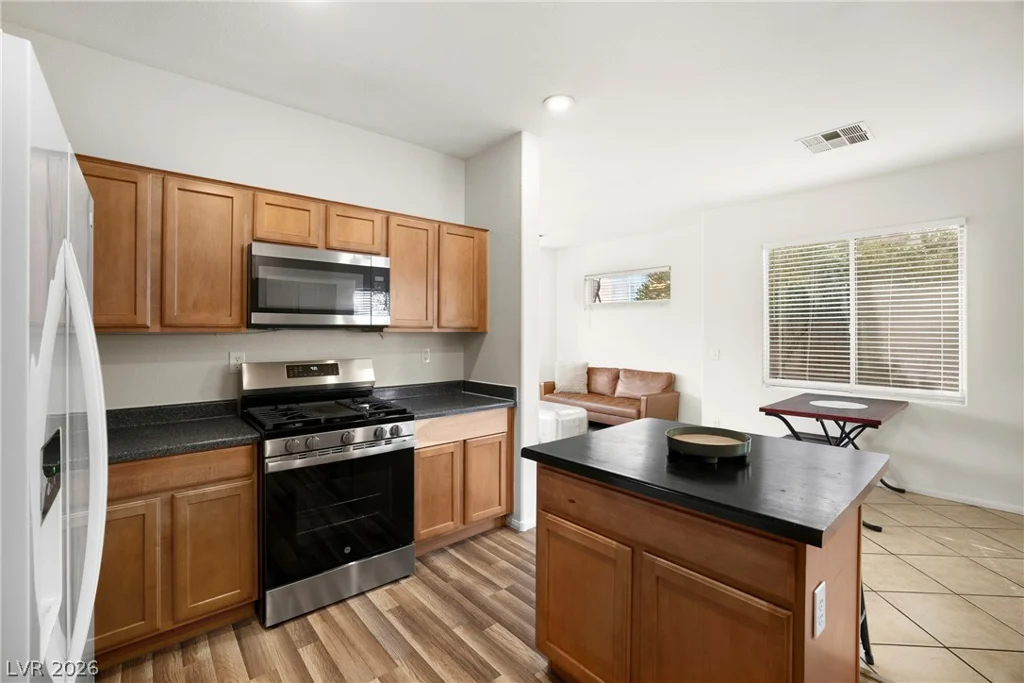 10645 Lessona, Las Vegas, NV 89141