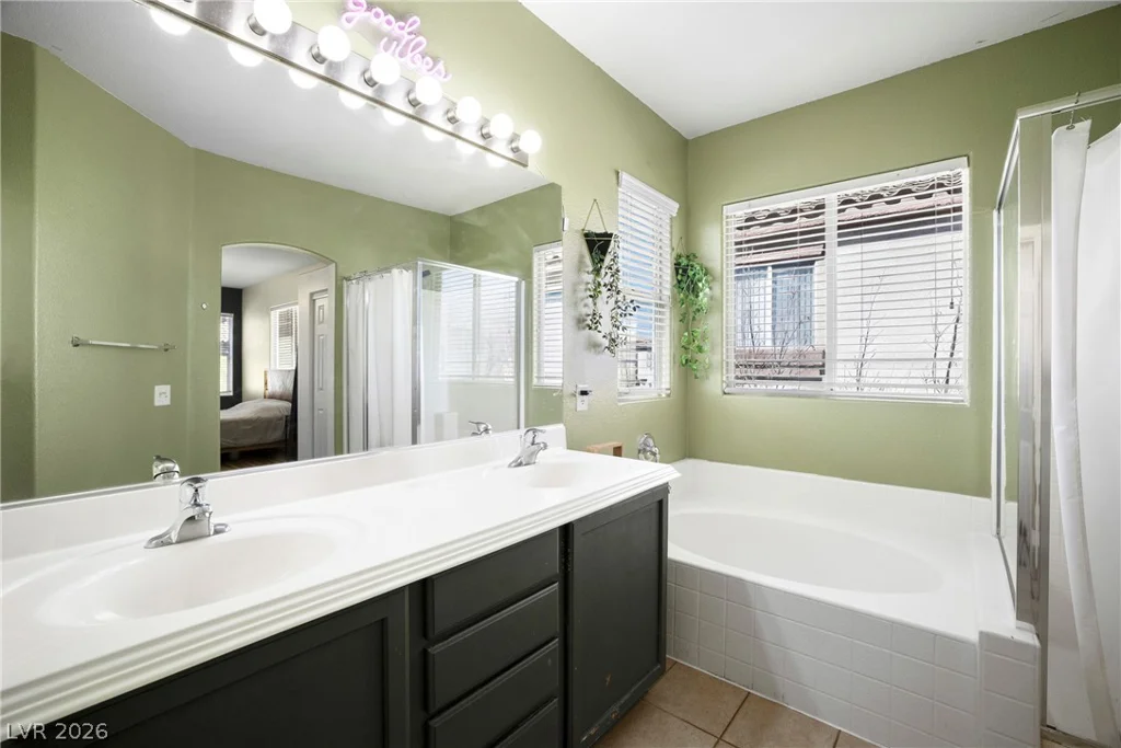 10645 Lessona, Las Vegas, NV 89141