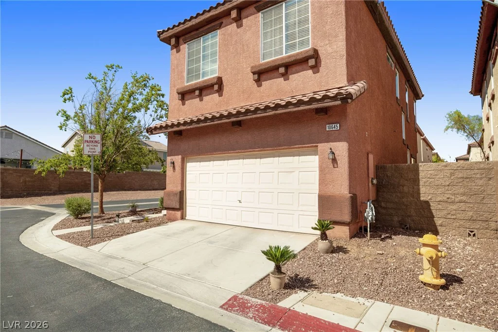 10645 Lessona, Las Vegas, NV 89141