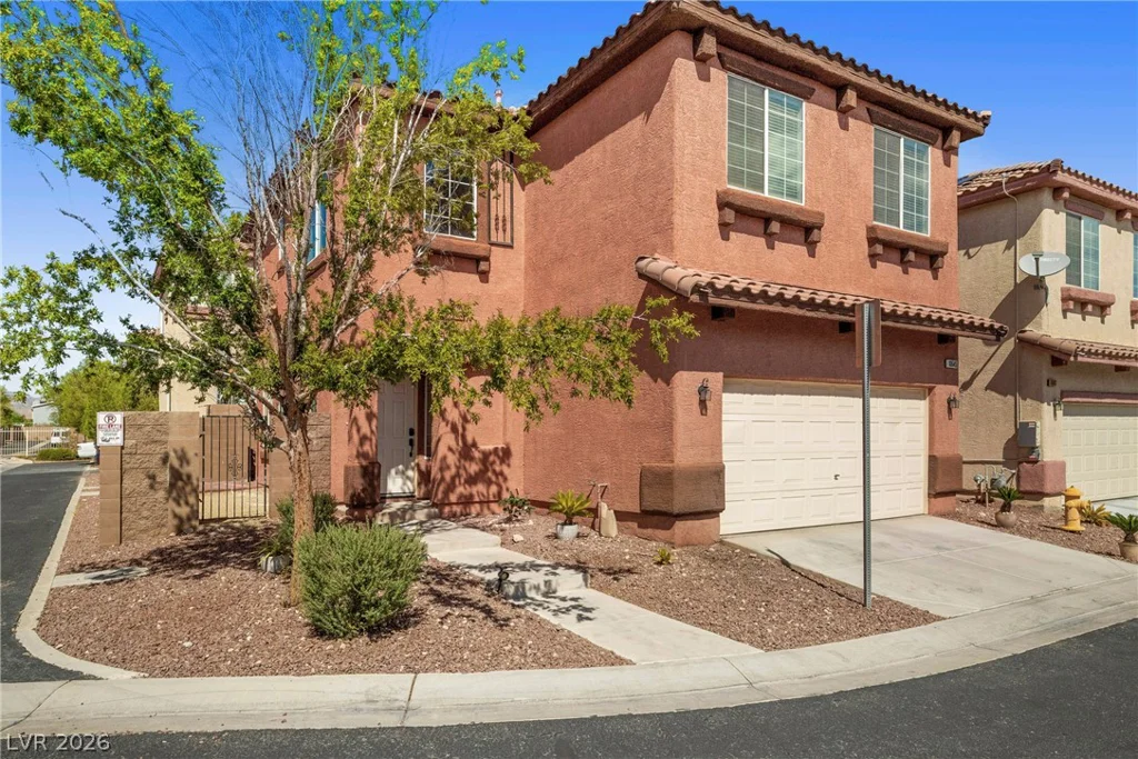 10645 Lessona, Las Vegas, NV 89141