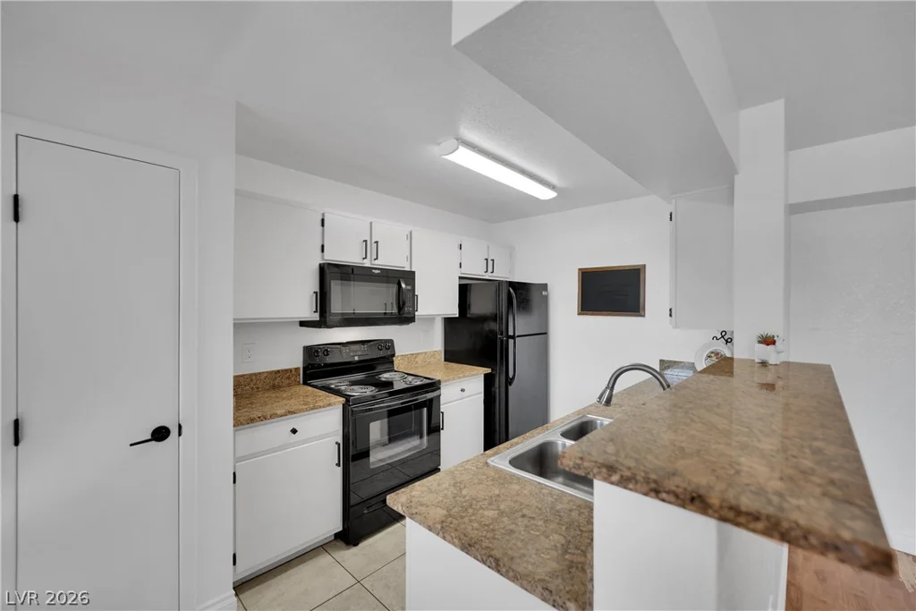 8101 Flamingo, Las Vegas, NV 89147