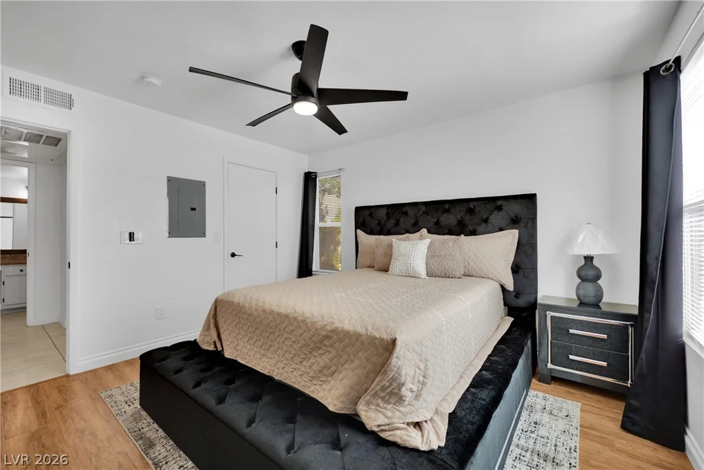 8101 Flamingo, Las Vegas, NV 89147