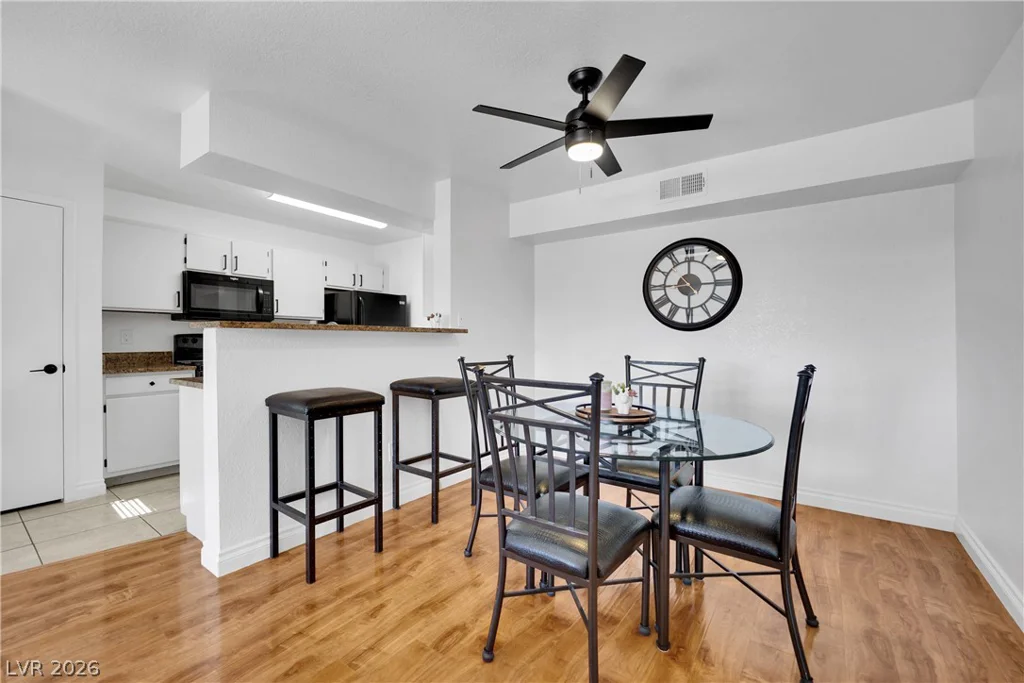 8101 Flamingo, Las Vegas, NV 89147