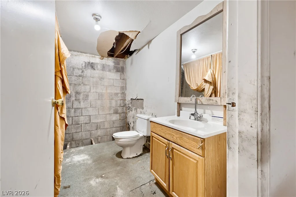 6832 Suncrest, Las Vegas, NV 89156
