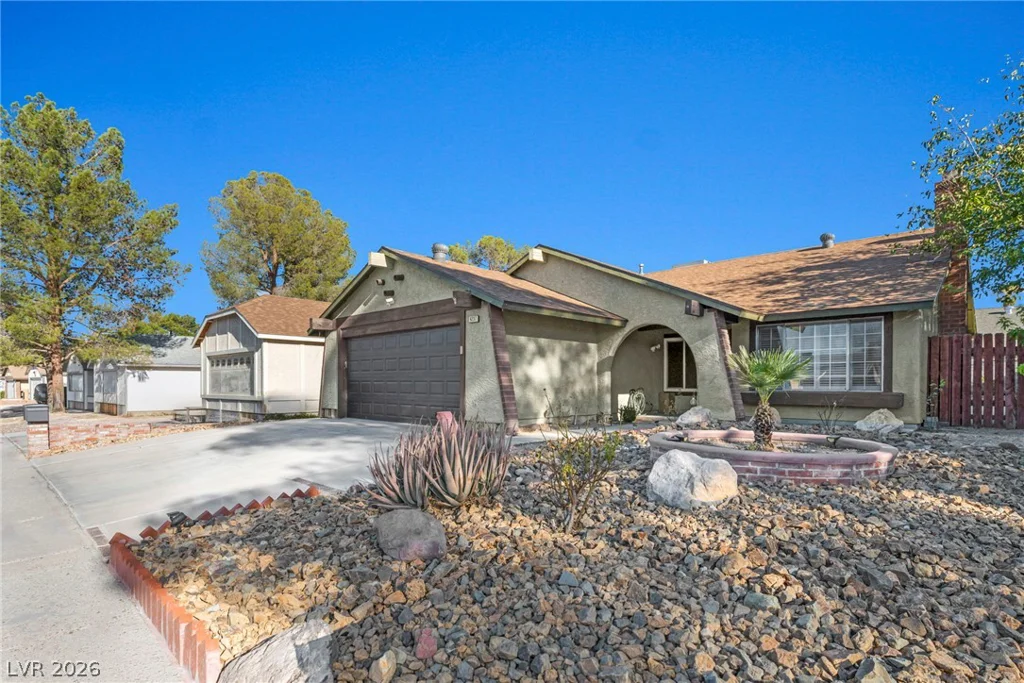 6237 Carmen, Las Vegas, NV 89108