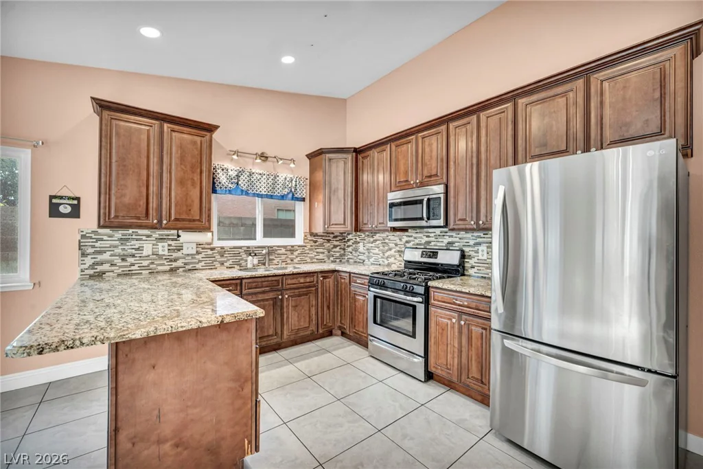 6237 Carmen, Las Vegas, NV 89108