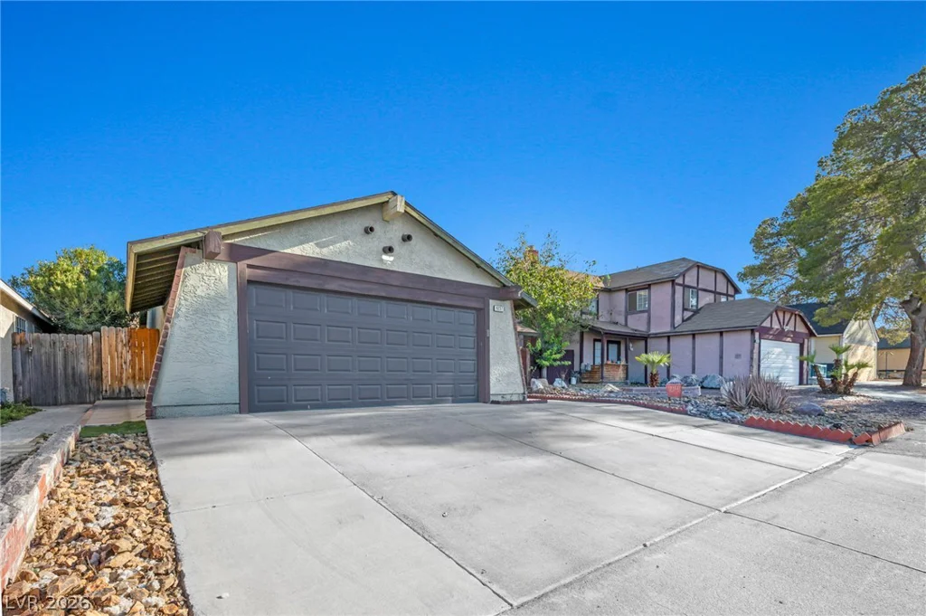 6237 Carmen, Las Vegas, NV 89108