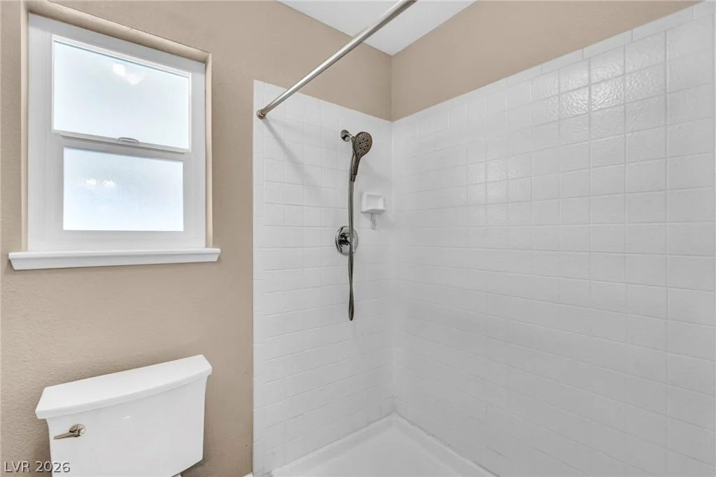 6237 Carmen, Las Vegas, NV 89108