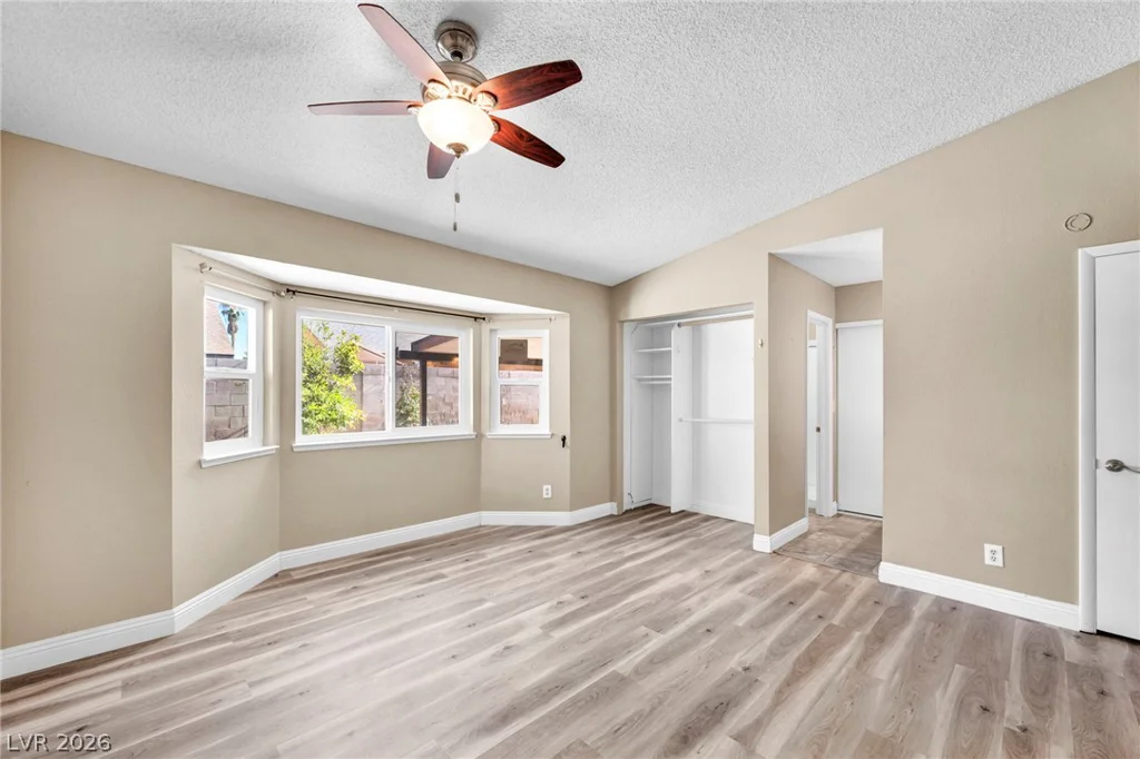 6237 Carmen, Las Vegas, NV 89108