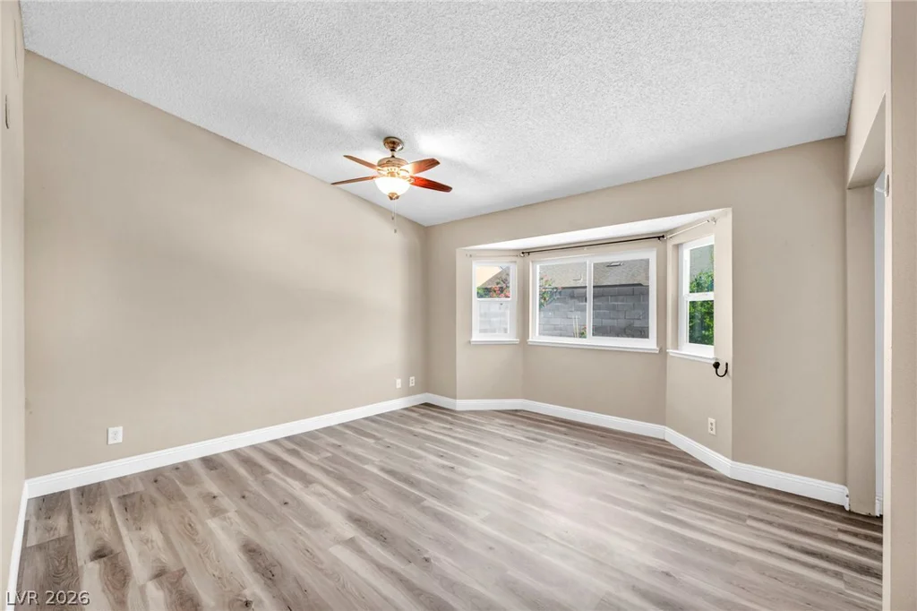 6237 Carmen, Las Vegas, NV 89108