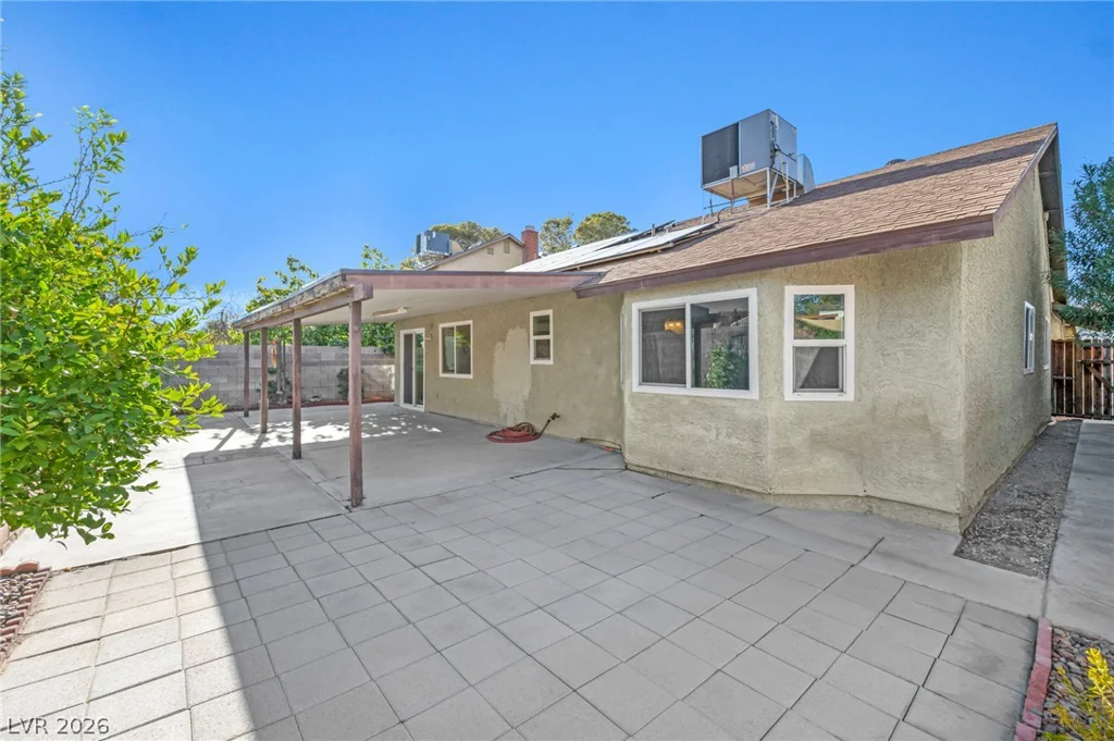 6237 Carmen, Las Vegas, NV 89108