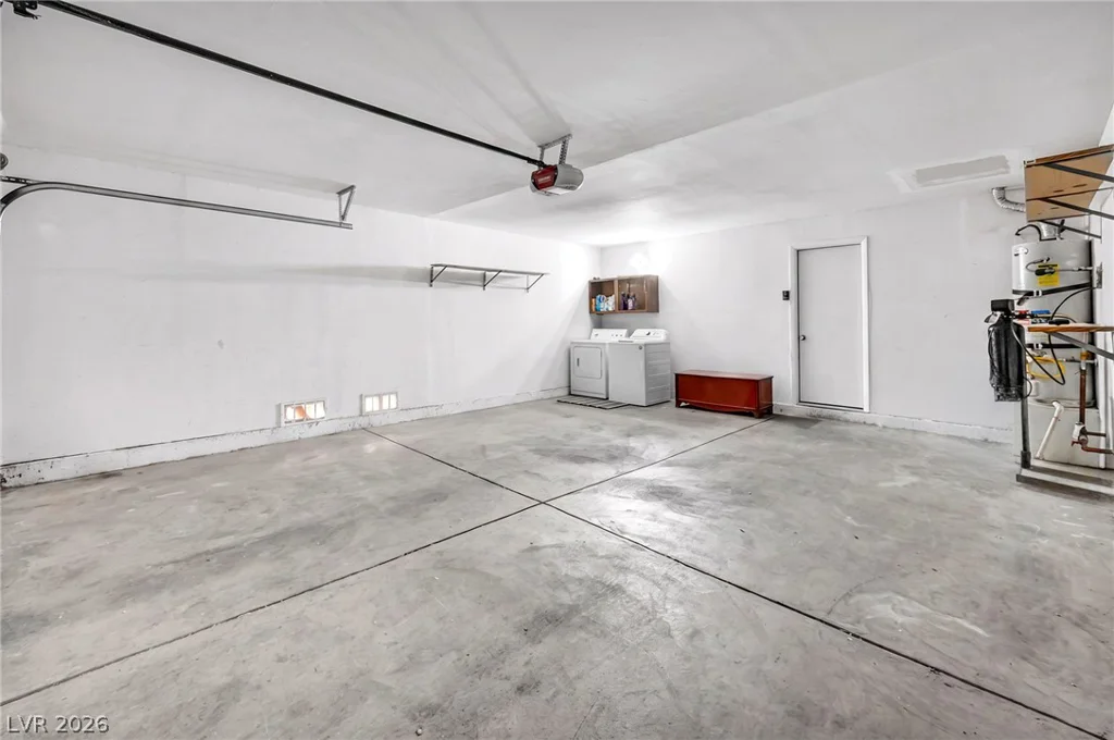 6237 Carmen, Las Vegas, NV 89108